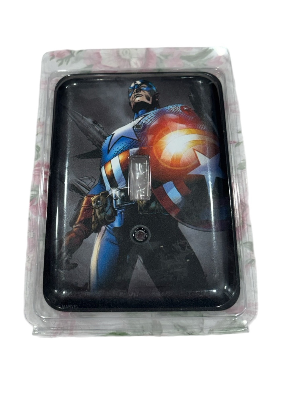 NWT Marvel Avengers Outlet Cover
